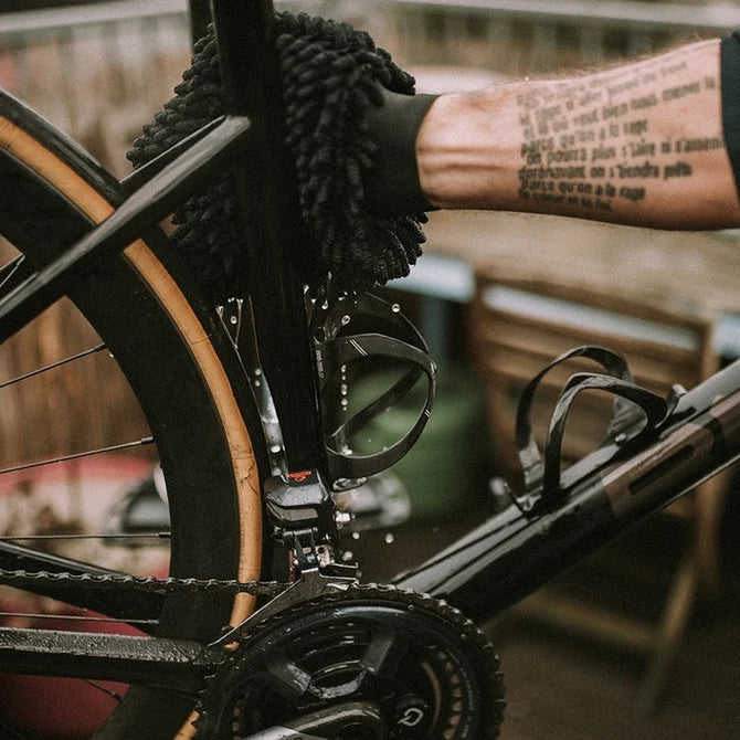 DYNAMIC BIKE CARE Microfaser Reinigungshandschuh